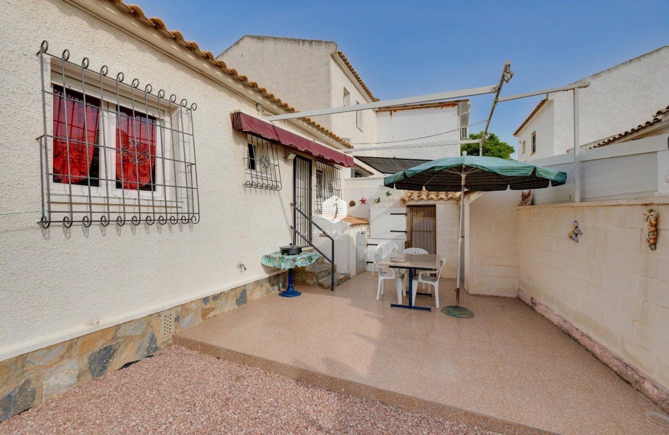 Tweedehands - Villa -
Orihuela Costa - La Florida