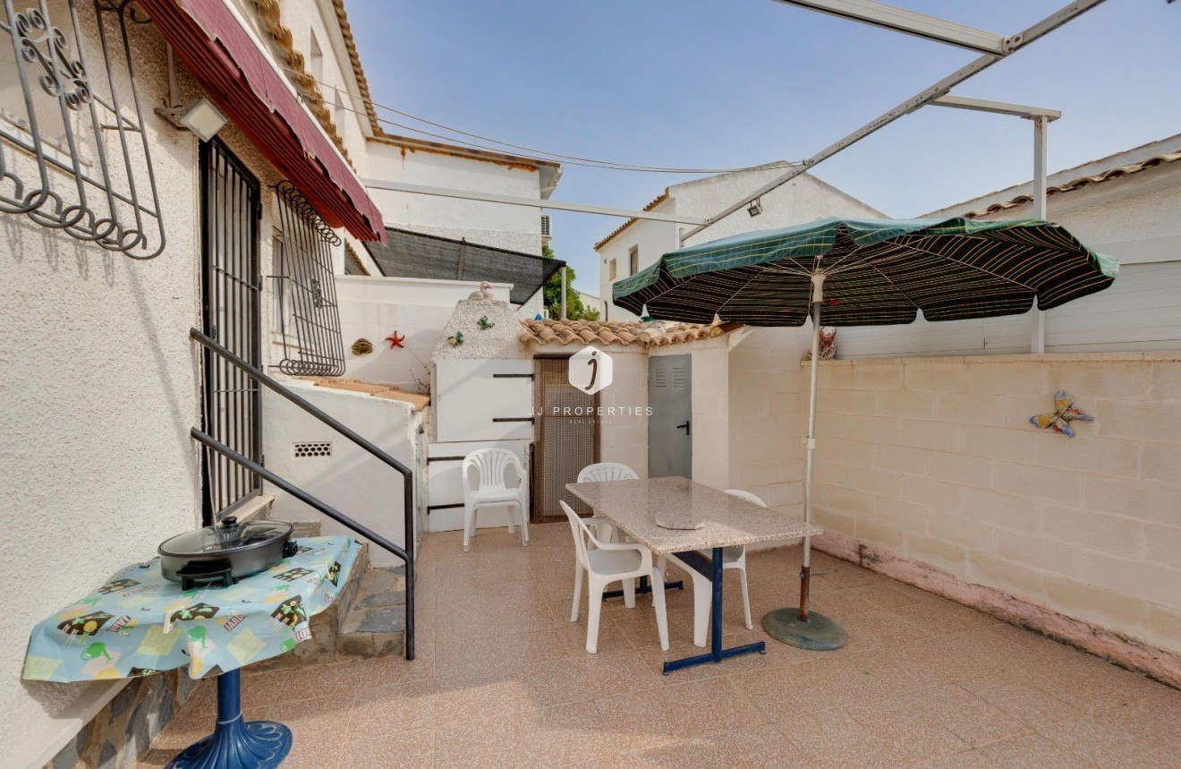 Tweedehands - Villa -
Orihuela Costa - La Florida