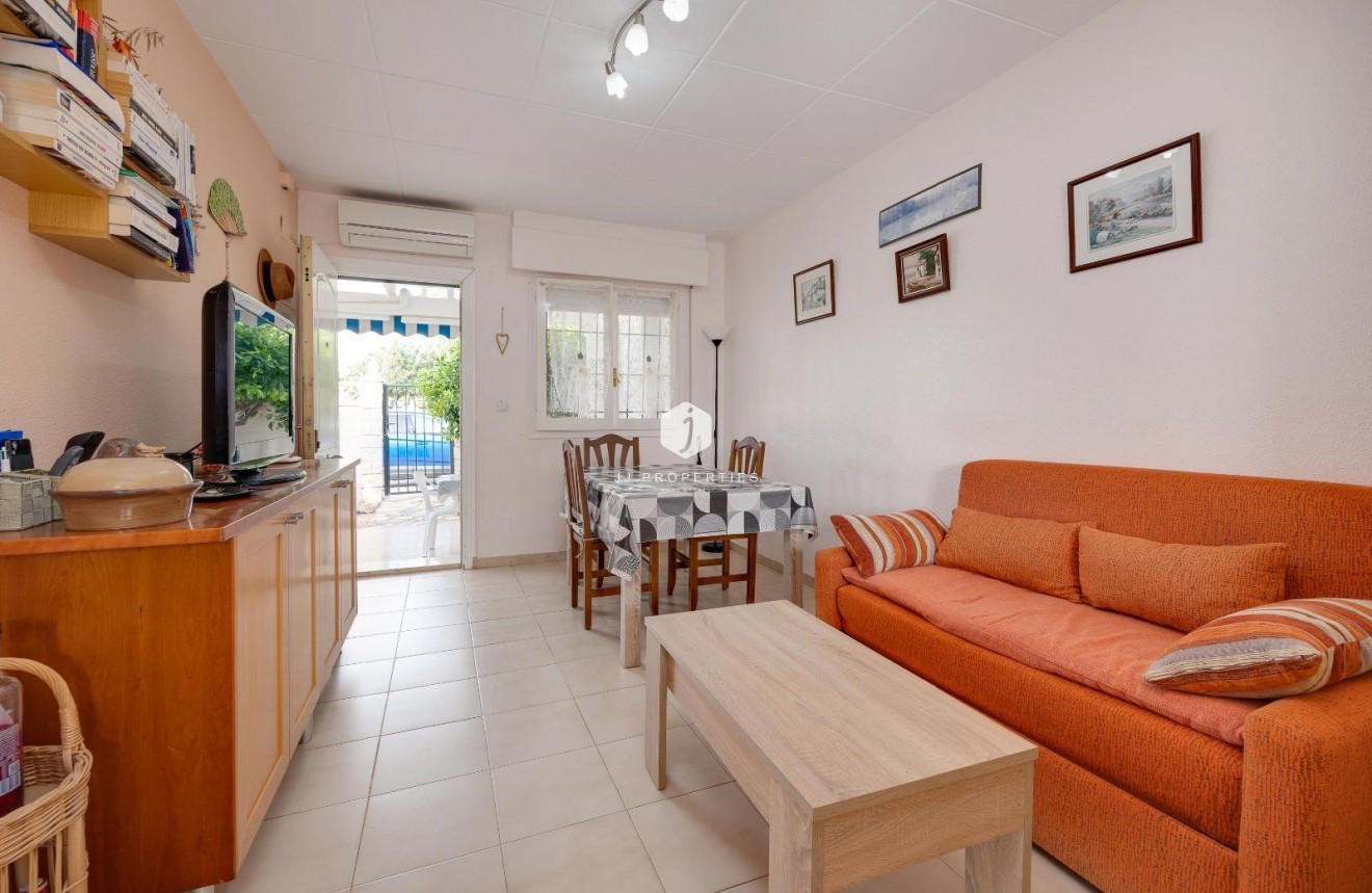 Tweedehands - Villa -
Orihuela Costa - La Florida