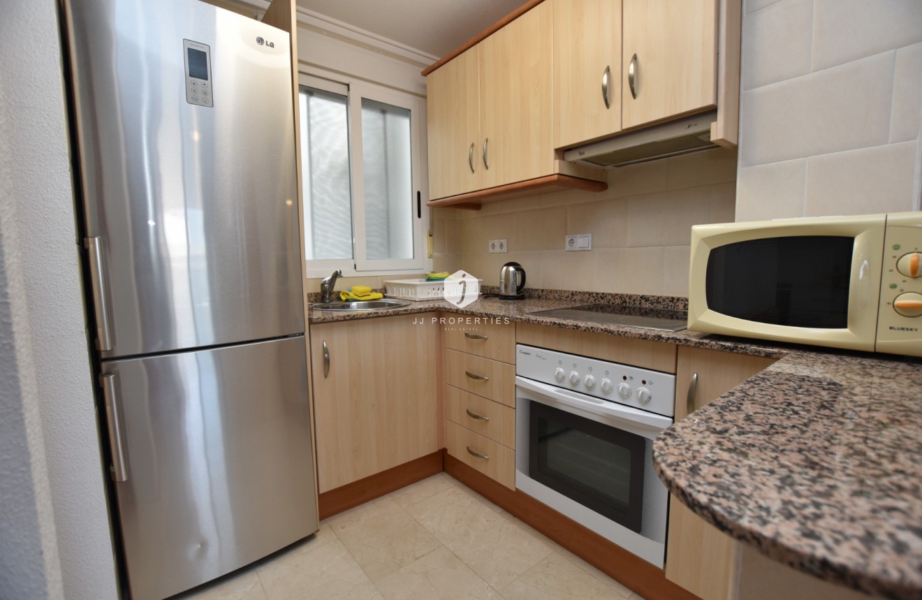 Z drugiej ręki - Mieszkanie w bloku -
Algorfa - Inland