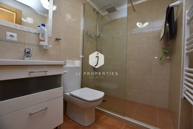 Z drugiej ręki - Mieszkanie w bloku -
Algorfa - Inland