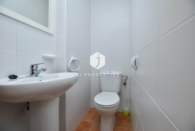 Z drugiej ręki - Mieszkanie w bloku -
Algorfa - Inland