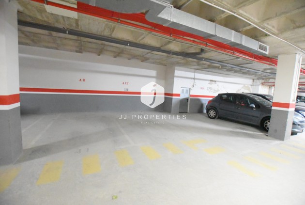 Z drugiej ręki - Mieszkanie w bloku -
Algorfa - Inland