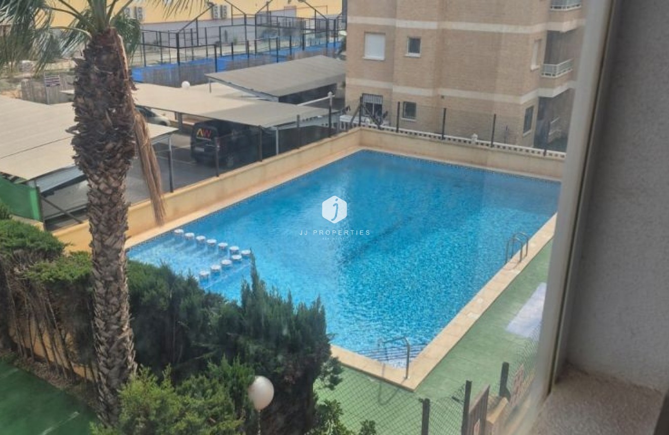 Tweedehands - Appartement / flat -
Torrevieja - Costa Blanca