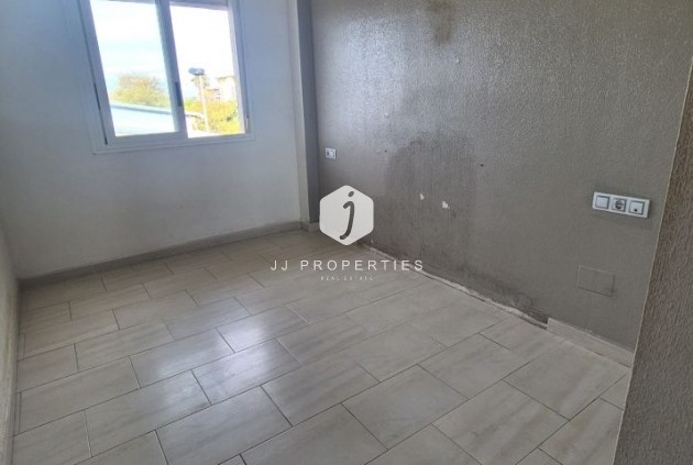 Tweedehands - Appartement / flat -
Torrevieja - Costa Blanca