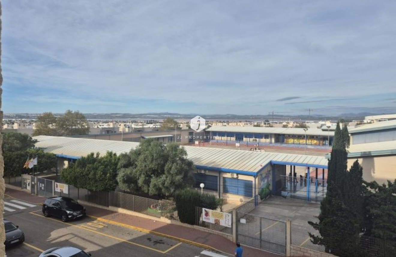 Tweedehands - Appartement / flat -
Torrevieja - Costa Blanca