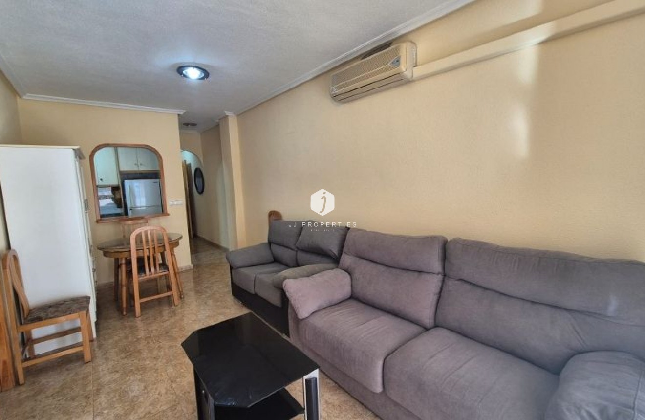 Tweedehands - Appartement / flat -
Torrevieja - Costa Blanca