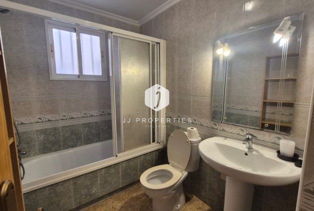 Tweedehands - Appartement / flat -
Torrevieja - Costa Blanca