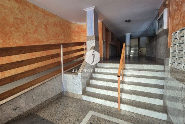 Tweedehands - Appartement / flat -
Torrevieja - Costa Blanca