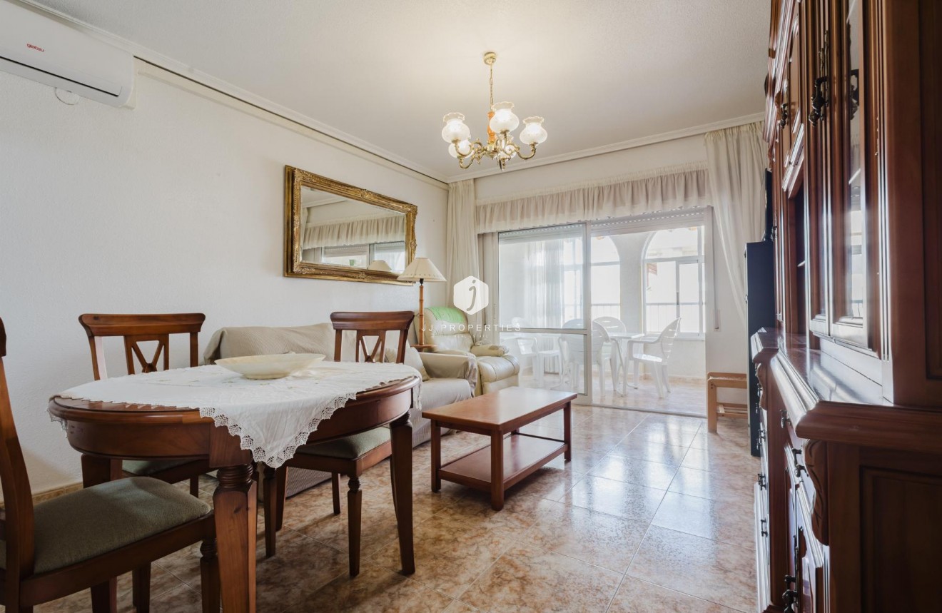 D'occasion - Appartement -
Torrevieja - Costa Blanca