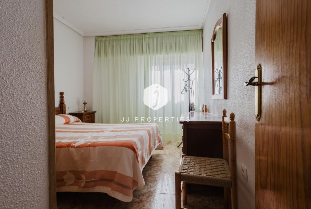 D'occasion - Appartement -
Torrevieja - Costa Blanca