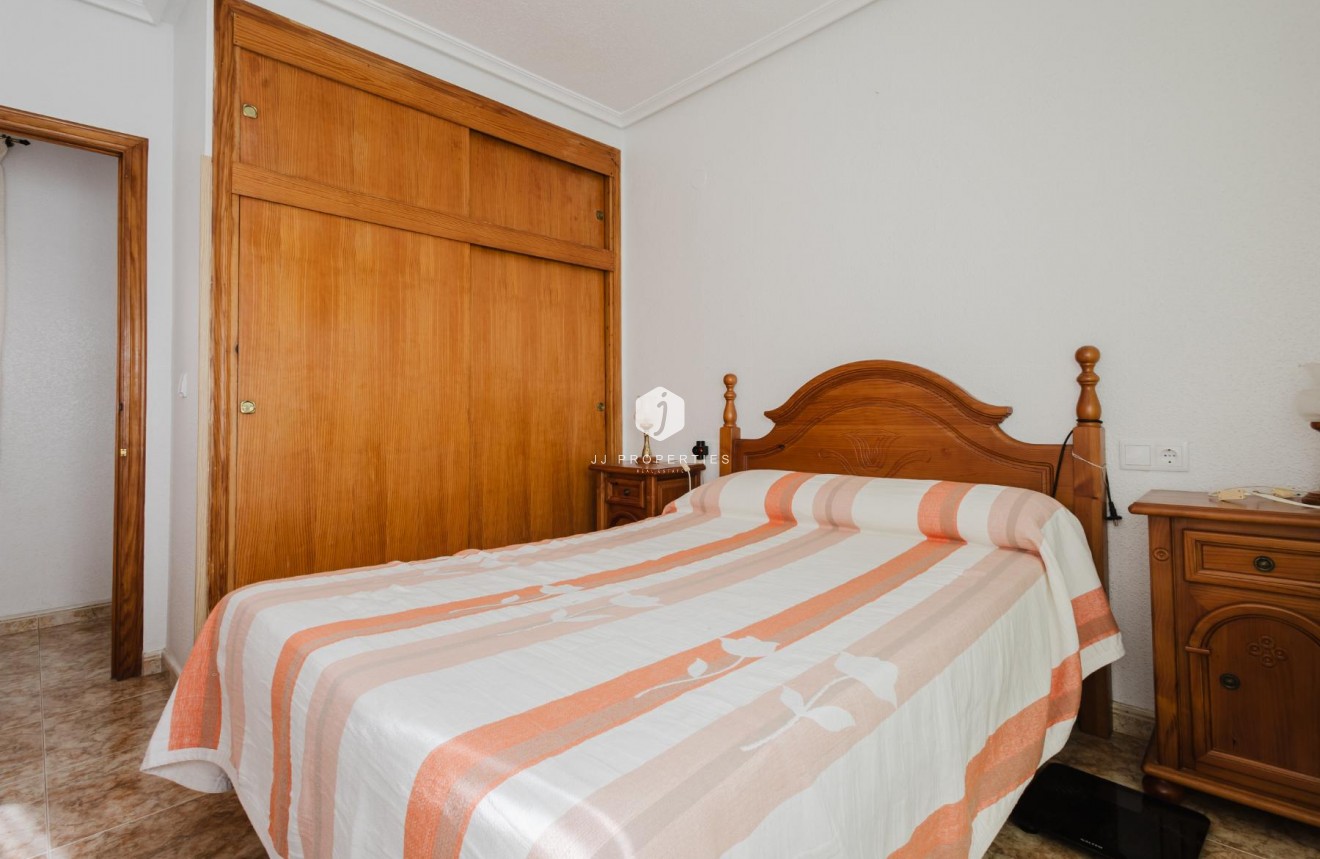 D'occasion - Appartement -
Torrevieja - Costa Blanca