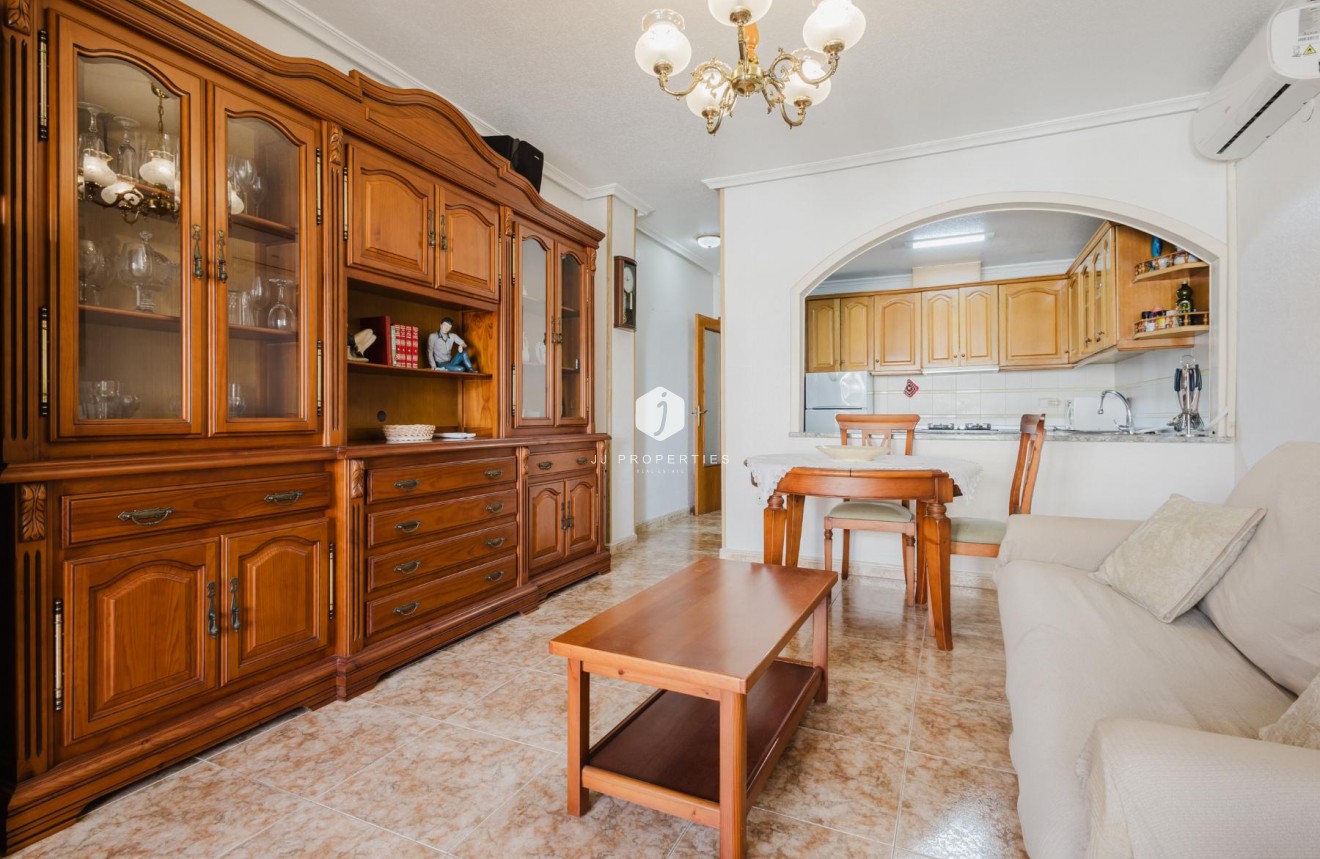 D'occasion - Appartement -
Torrevieja - Costa Blanca