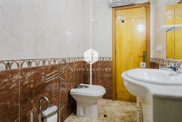 D'occasion - Appartement -
Torrevieja - Costa Blanca