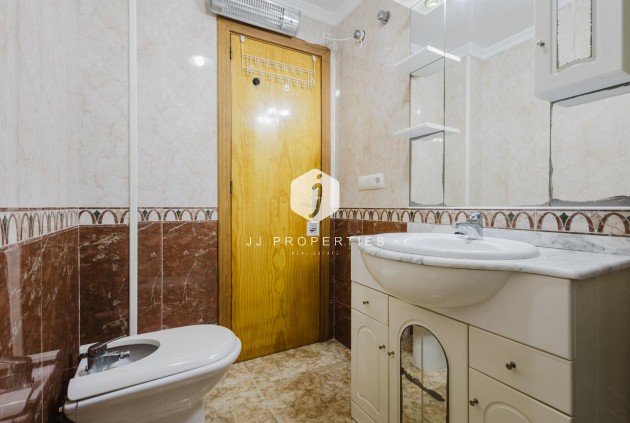 D'occasion - Appartement -
Torrevieja - Costa Blanca