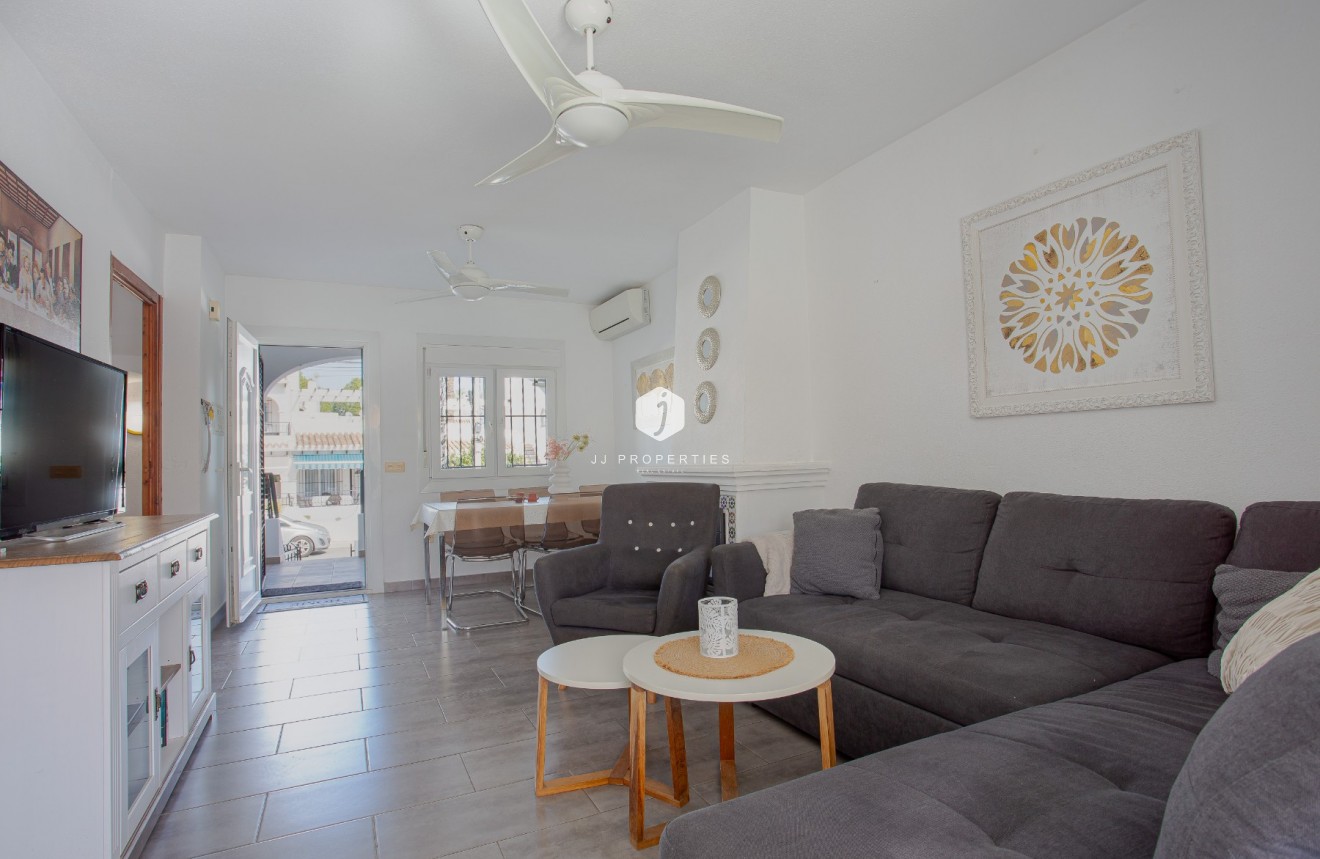 Tweedehands - Villa -
Orihuela Costa - Costa Blanca