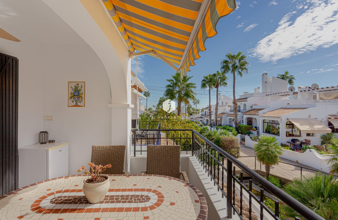 Tweedehands - Villa -
Orihuela Costa - Costa Blanca