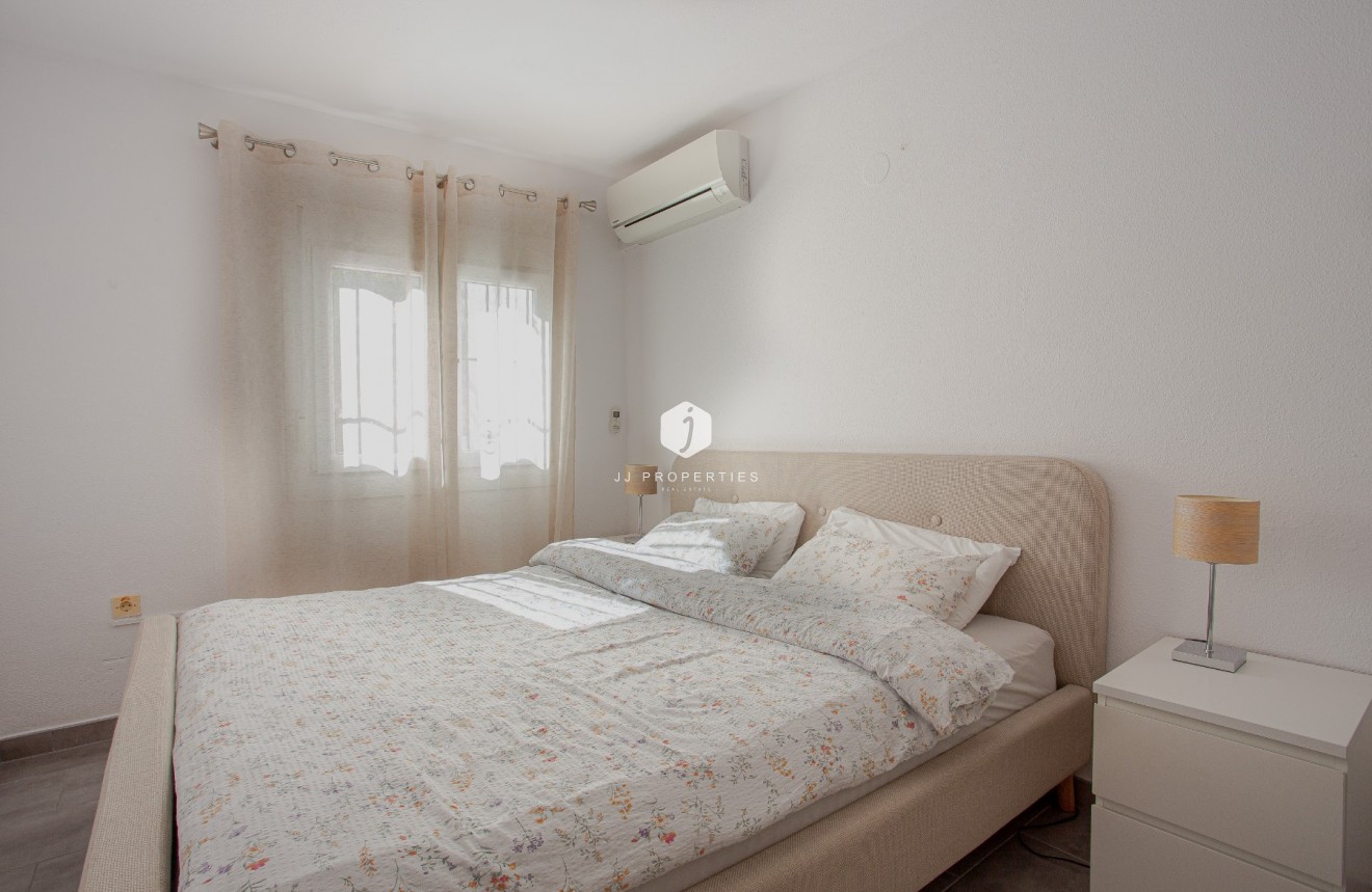 Tweedehands - Villa -
Orihuela Costa - Costa Blanca