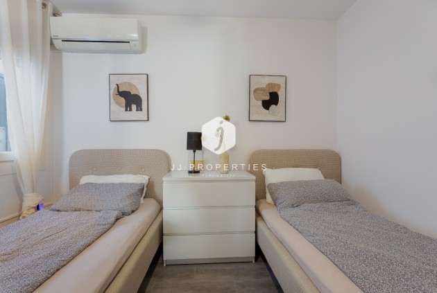 Tweedehands - Villa -
Orihuela Costa - Costa Blanca