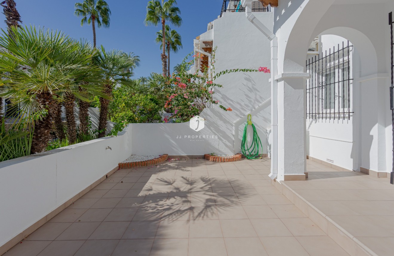 Tweedehands - Villa -
Orihuela Costa - Costa Blanca
