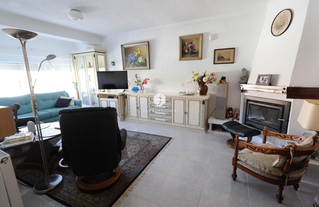 Tweedehands - Chalet -
Torrevieja - Costa Blanca