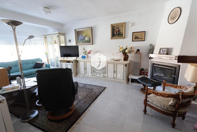 Tweedehands - Chalet -
Torrevieja - Costa Blanca