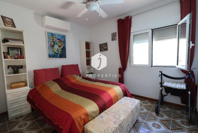 Tweedehands - Chalet -
Torrevieja - Costa Blanca