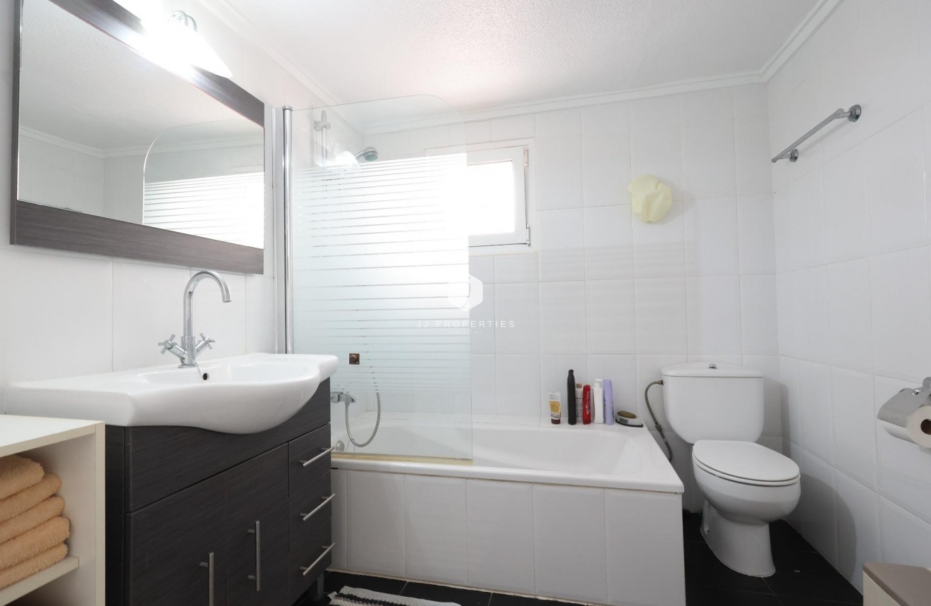 Tweedehands - Chalet -
Torrevieja - Costa Blanca