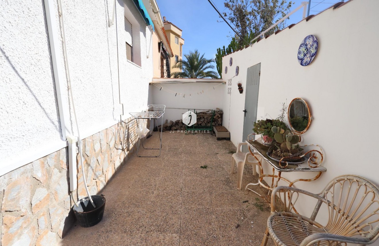 Tweedehands - Chalet -
Torrevieja - Costa Blanca