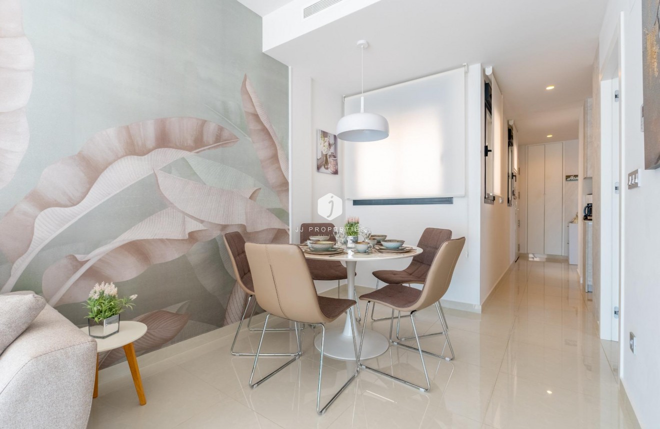 Tweedehands - Appartement / flat -
Torrevieja - Estacion de autobuses