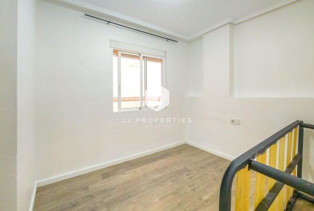 Resale - Apartment / flat -
Torrevieja