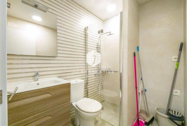 Resale - Apartment / flat -
Torrevieja