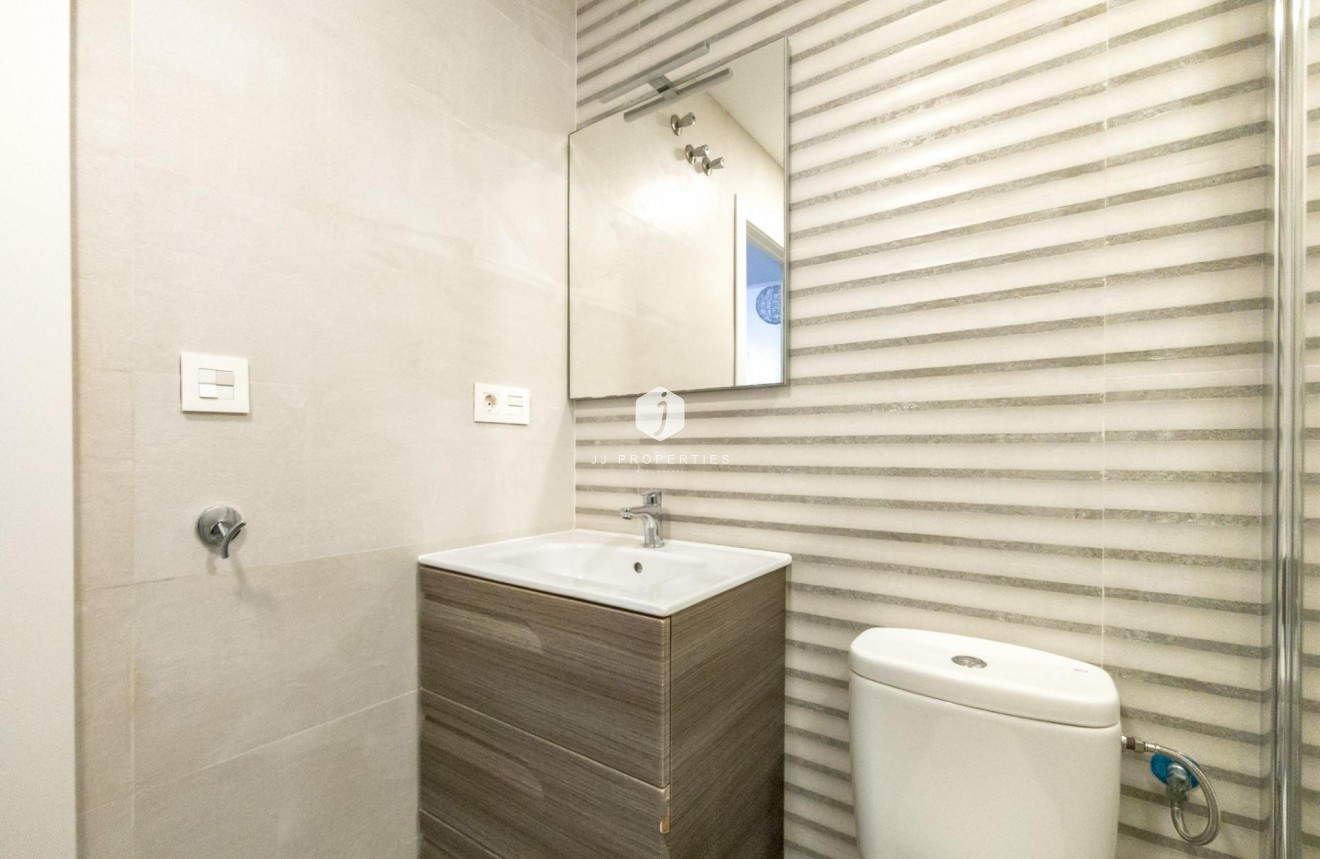 Resale - Apartment / flat -
Torrevieja