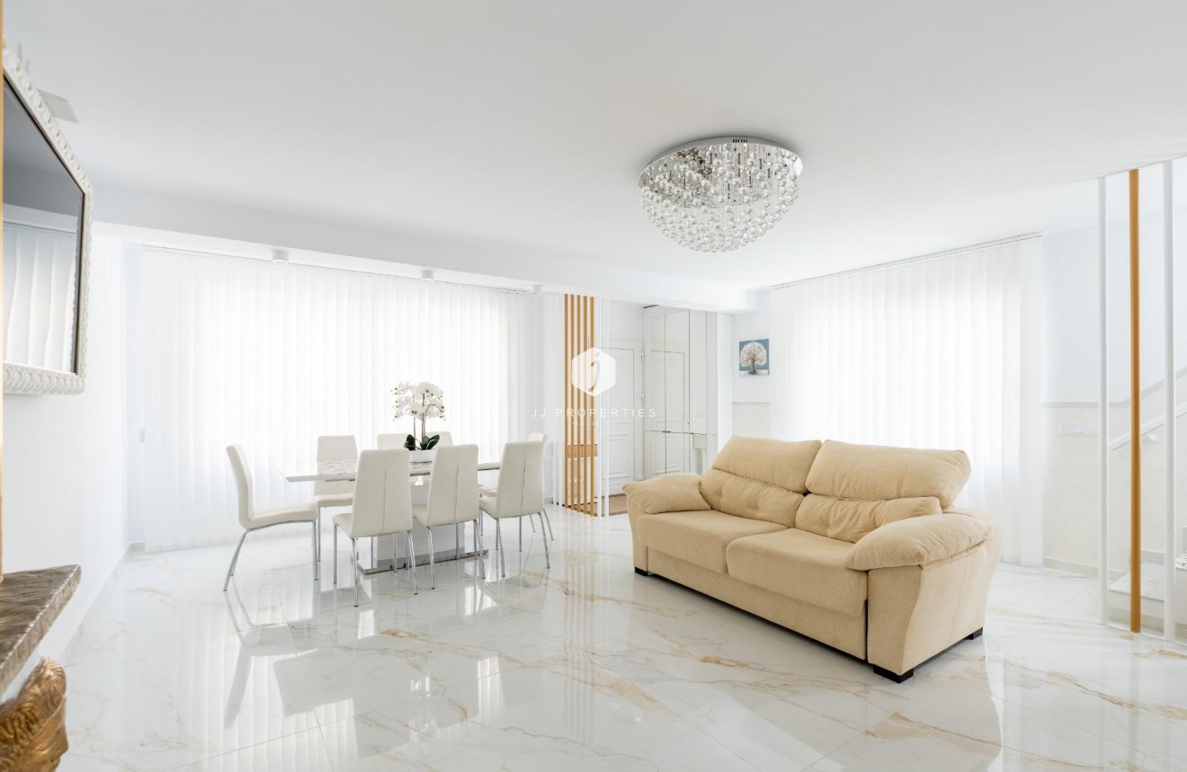 Tweedehands - Chalet -
Torrevieja - Punta prima