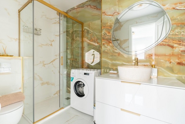 Tweedehands - Chalet -
Torrevieja - Punta prima