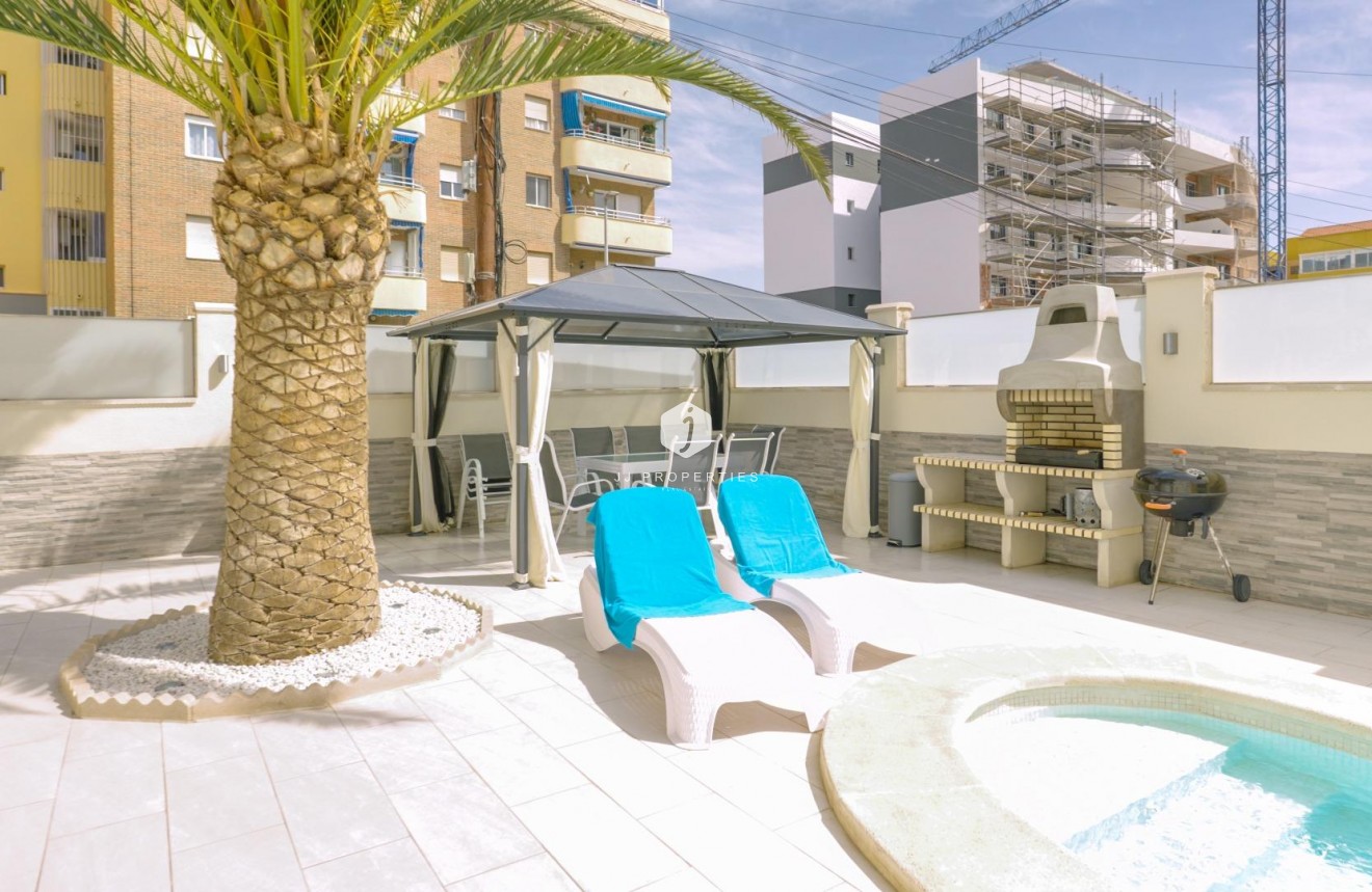 Tweedehands - Chalet -
Torrevieja - Punta prima