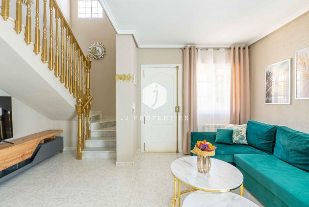 Tweedehands - Villa -
Orihuela Costa - Punta Prima