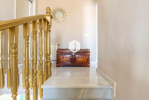 Tweedehands - Villa -
Orihuela Costa - Punta Prima