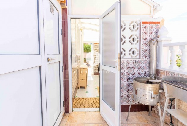 Tweedehands - Villa -
Orihuela Costa - Punta Prima