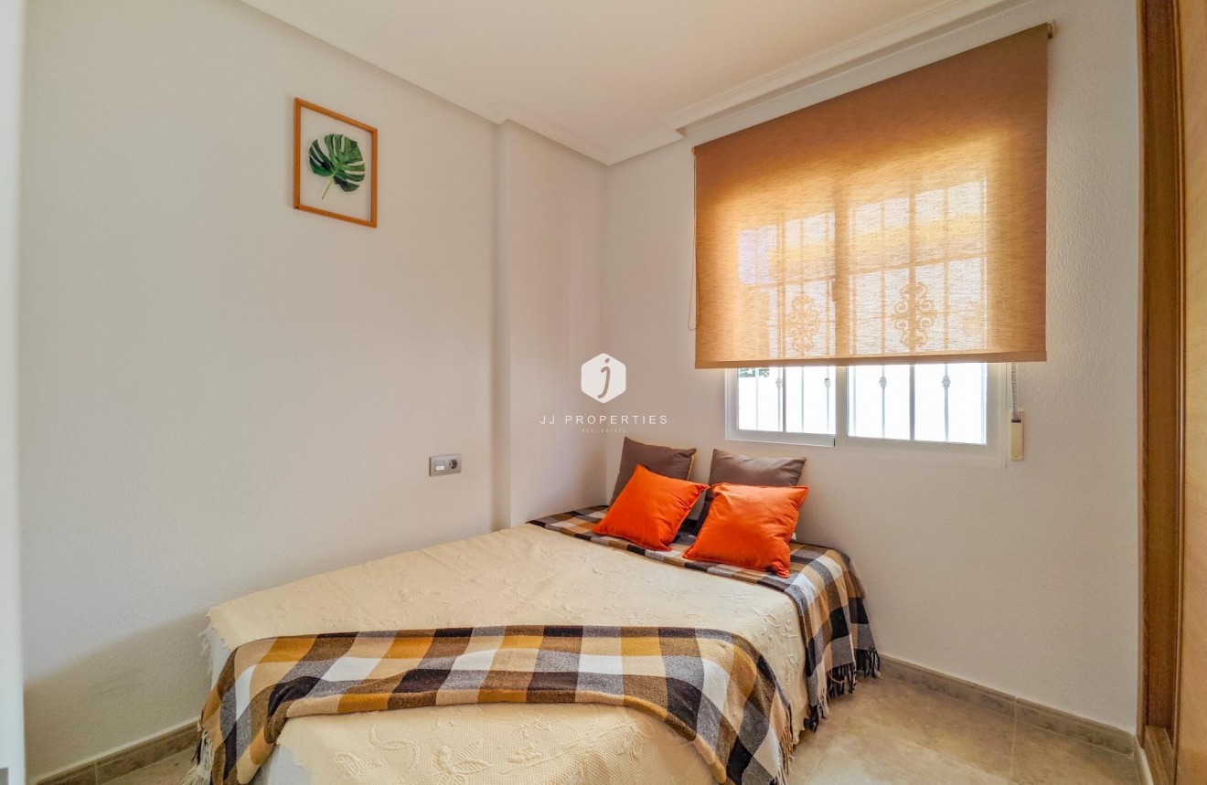 Tweedehands - Villa -
Torrevieja - La Mata