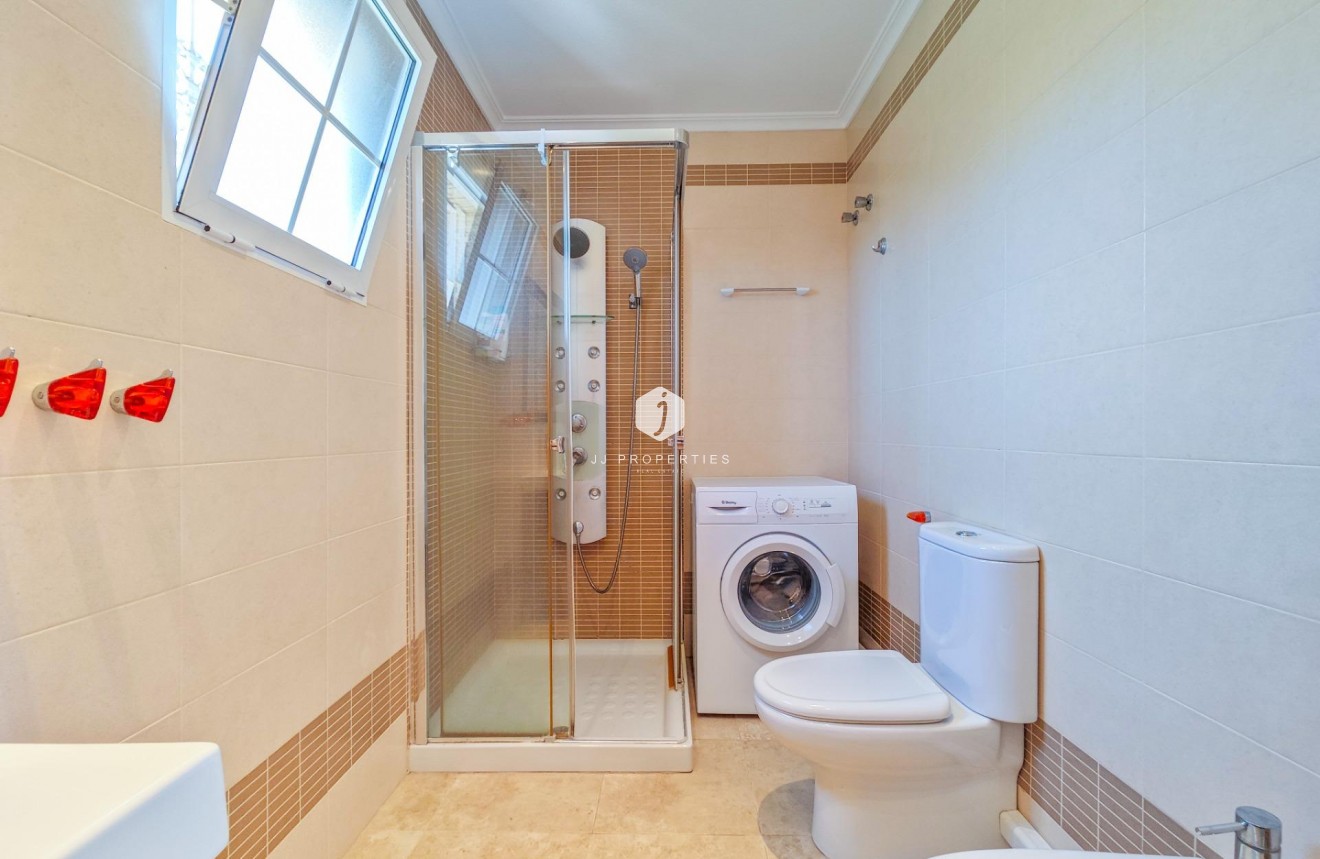 Tweedehands - Villa -
Torrevieja - La Mata