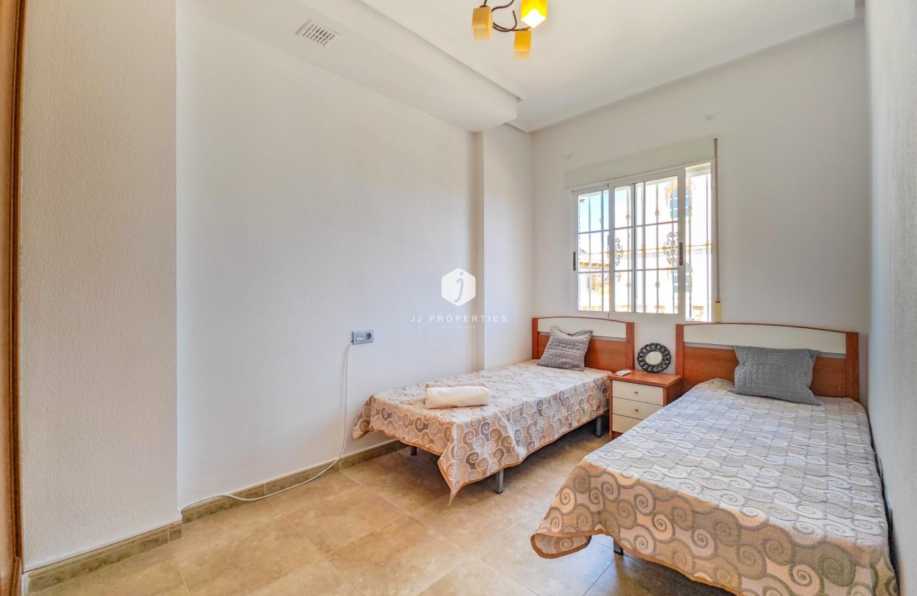 Tweedehands - Villa -
Torrevieja - La Mata