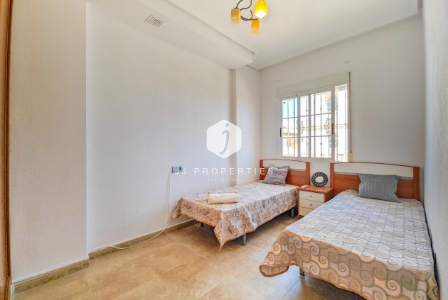 Tweedehands - Villa -
Torrevieja - La Mata