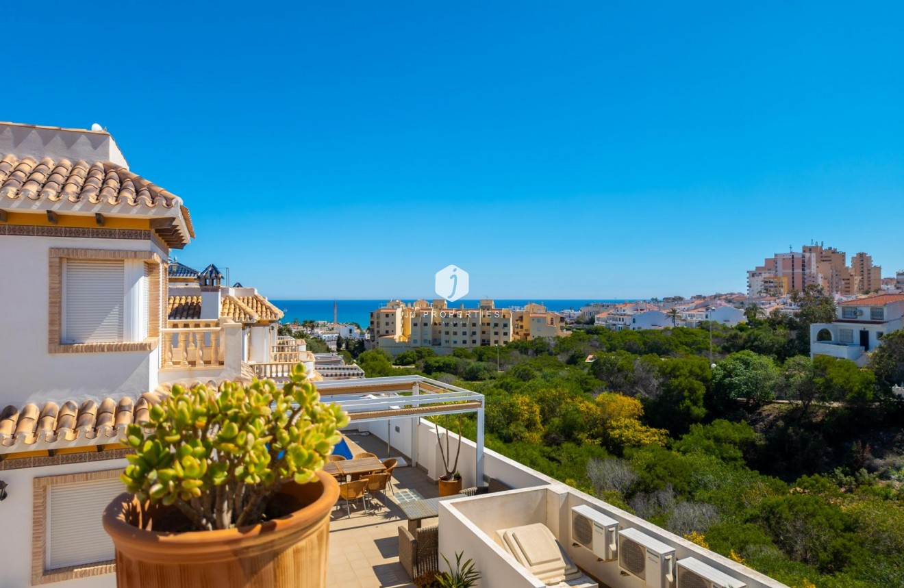 Tweedehands - Villa -
Torrevieja - La Mata