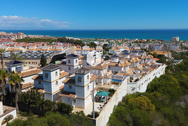 Tweedehands - Villa -
Torrevieja - La Mata