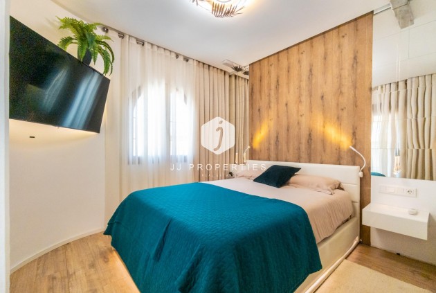 Tweedehands - Villa -
Torrevieja - El chaparral