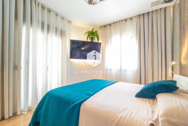 Tweedehands - Villa -
Torrevieja - El chaparral