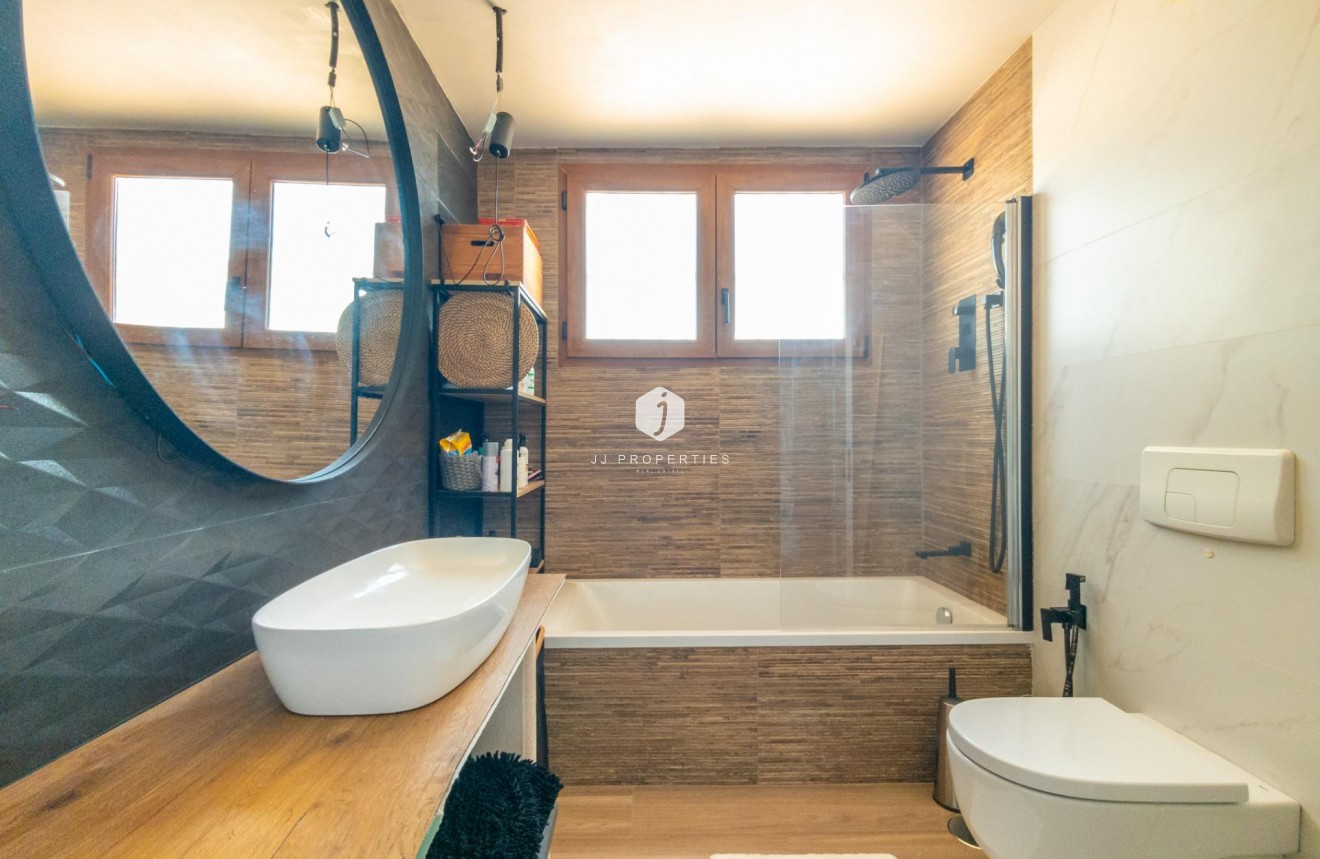 Tweedehands - Villa -
Torrevieja - El chaparral