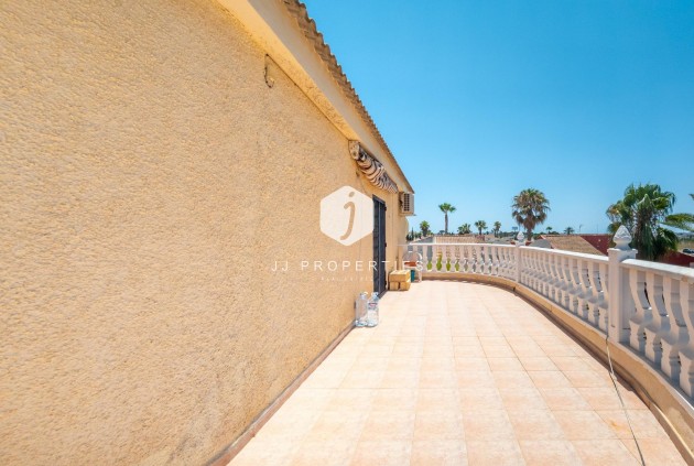 Tweedehands - Villa -
Torrevieja - El chaparral