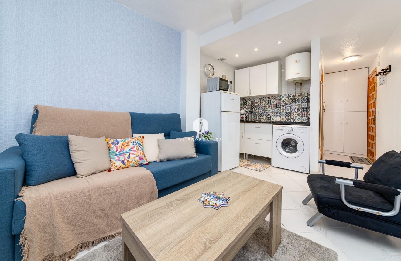 Tweedehands - Appartement / flat -
Torrevieja - Centro